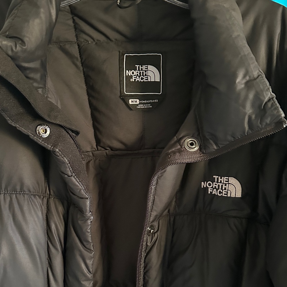 The North Face 700 Women's Black down Puffer long Jacket - Picture 2 of 11